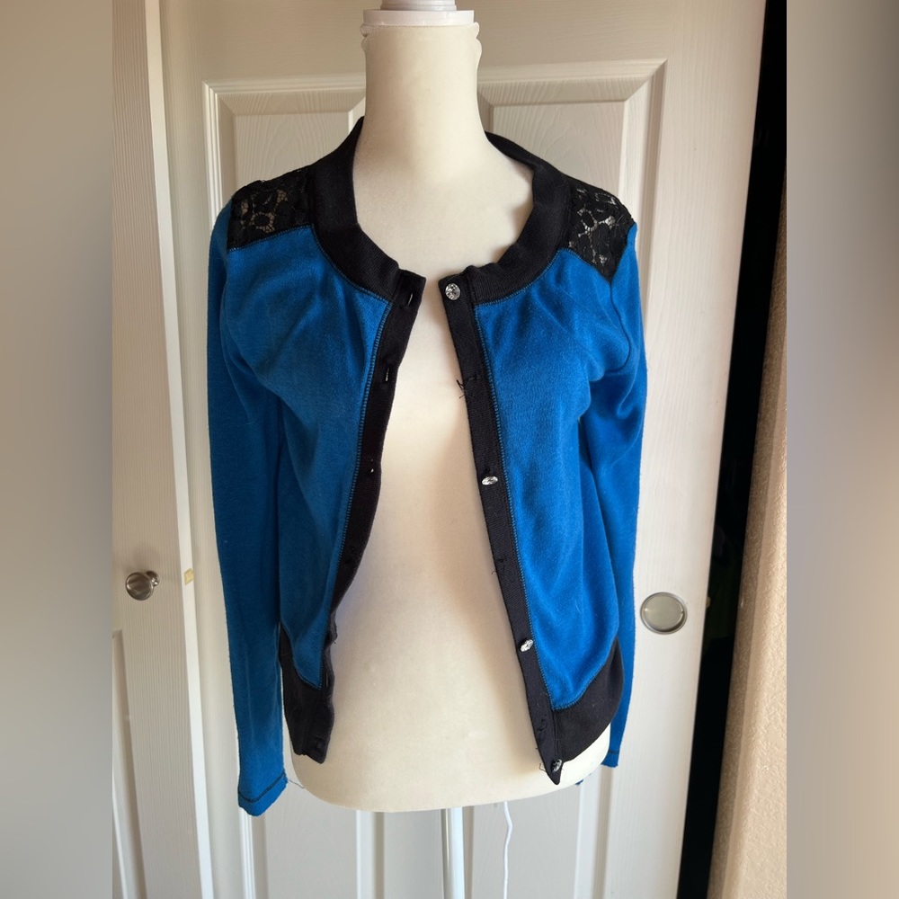 Princess Vera Wang Blue Sweater size m